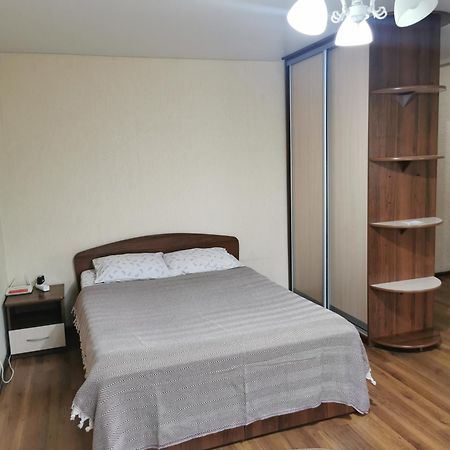 1 Комн Апартаменты В Центре Рядом С Парком Qostanaj Buitenkant foto